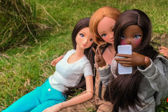 2023-08-04: Honey and friends go woodland camping!